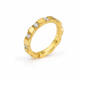 Lumina Round Cut Band Ring